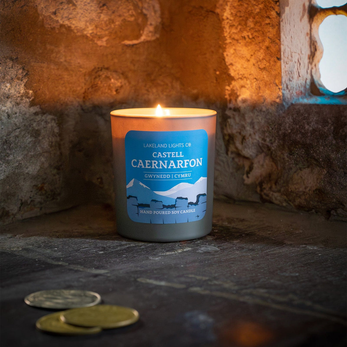 Lakeland Lights Company Castell Caernarfon - Cedarwood, Amber & Lemon Soy Candle