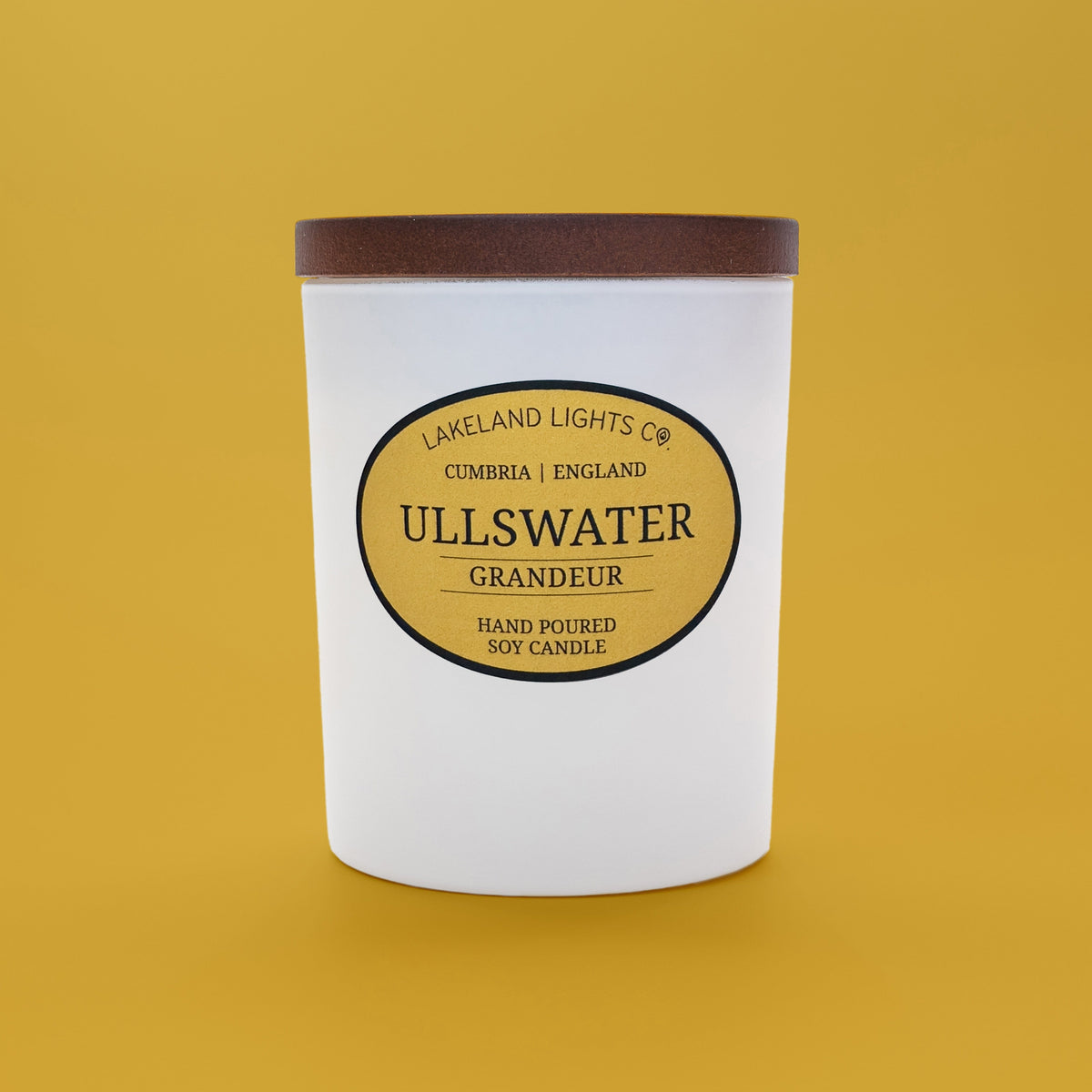 Lakeland Lights Company Ullswater - Myrrh, Musk & Tonka Bean Soy Candle
