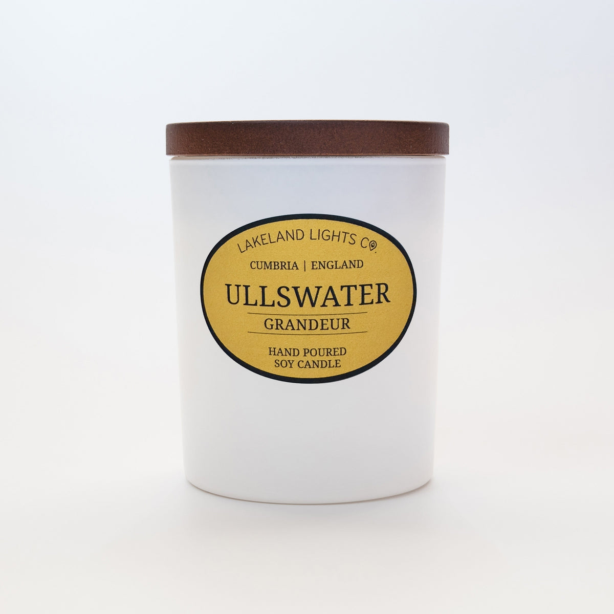 Lakeland Lights Company Ullswater - Myrrh, Musk & Tonka Bean Soy Candle